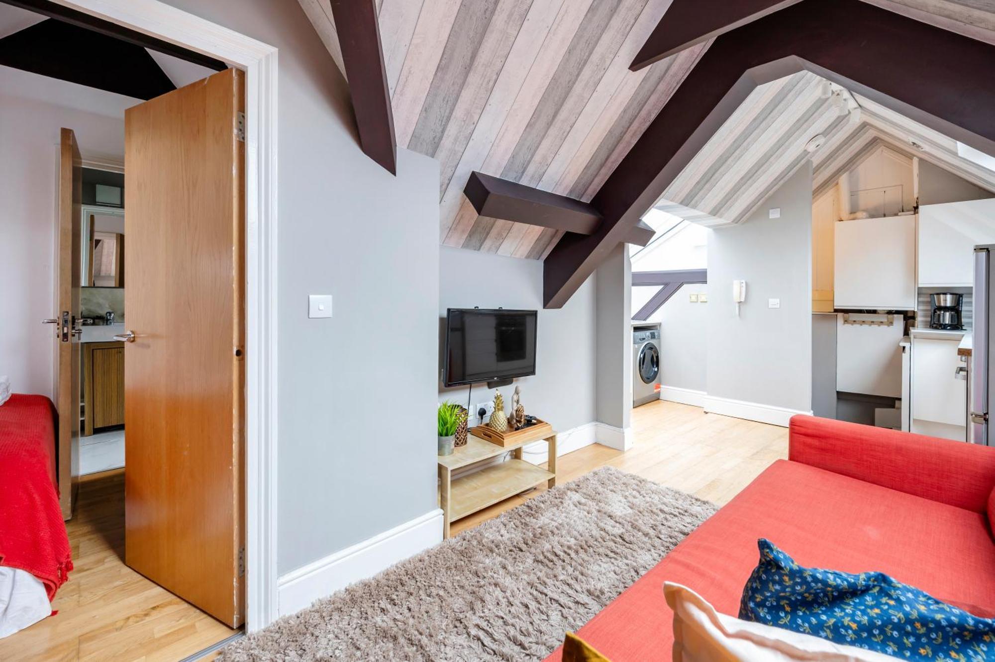 Апартаменты Sunny Loft In Center Of Лондон Экстерьер фото